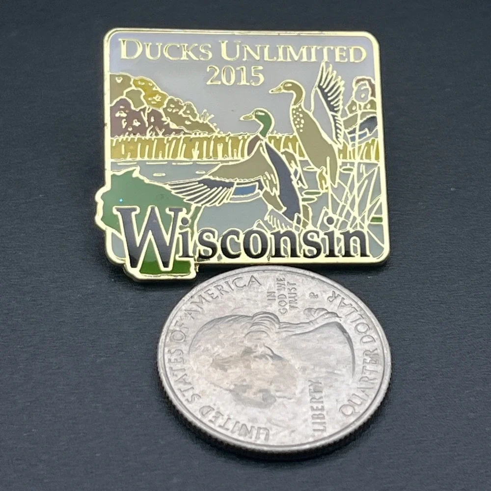2015 Ducks Unlimited‎ Wisconsin Lapel Hat Pin